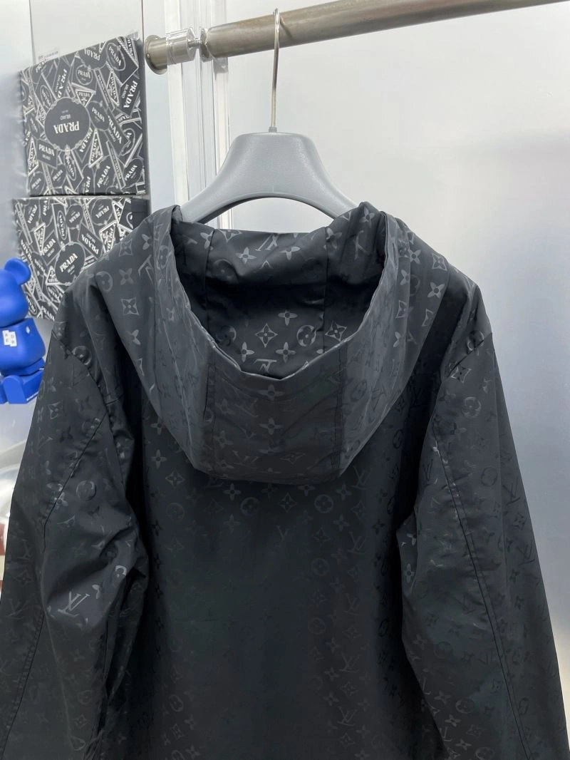 Louis Vuitton Outwear Upgraded 137572
