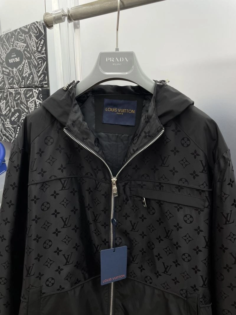 Louis Vuitton Outwear Trendsetting 137569