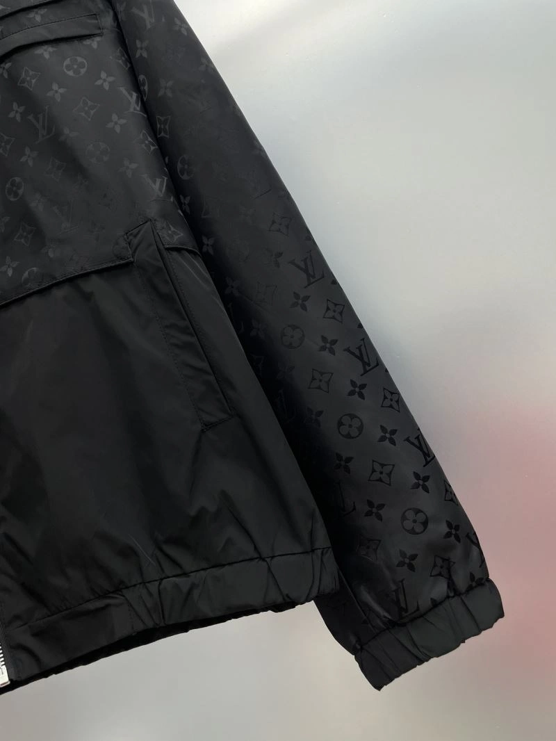 Louis Vuitton Outwear Trendsetting 137569