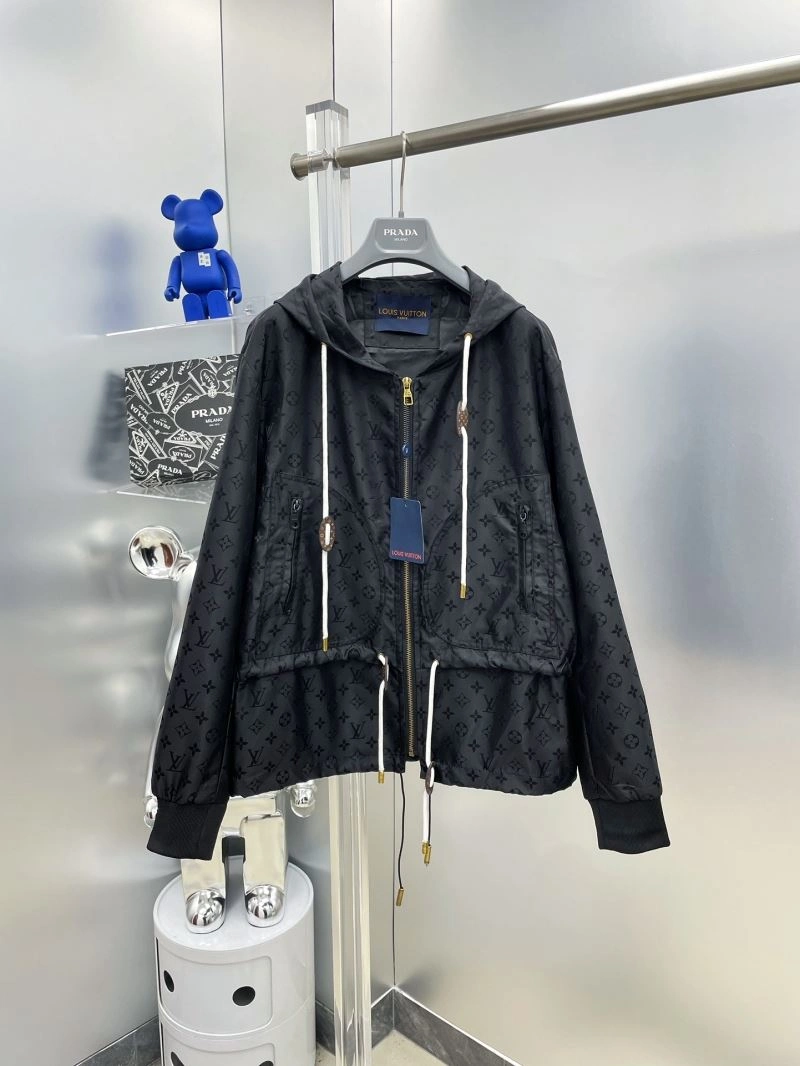 Louis Vuitton Outwear Refined 137563