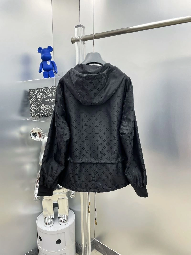 Louis Vuitton Outwear Refined 137563