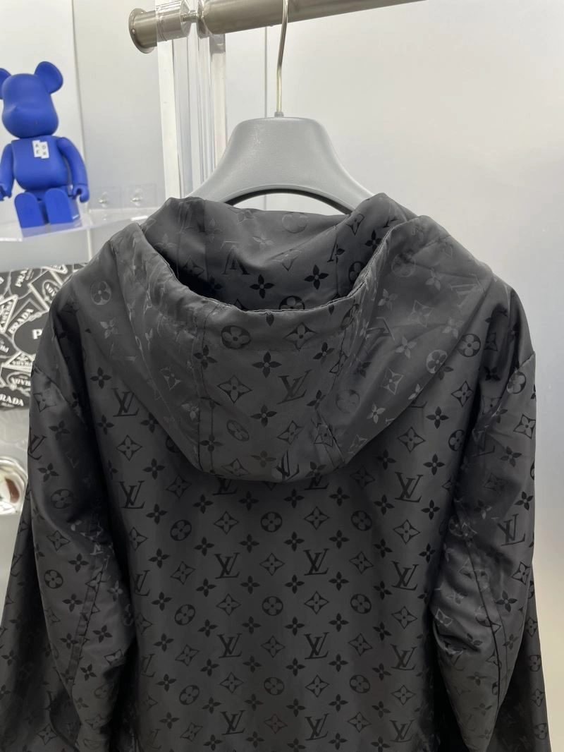 Louis Vuitton Outwear Refined 137563