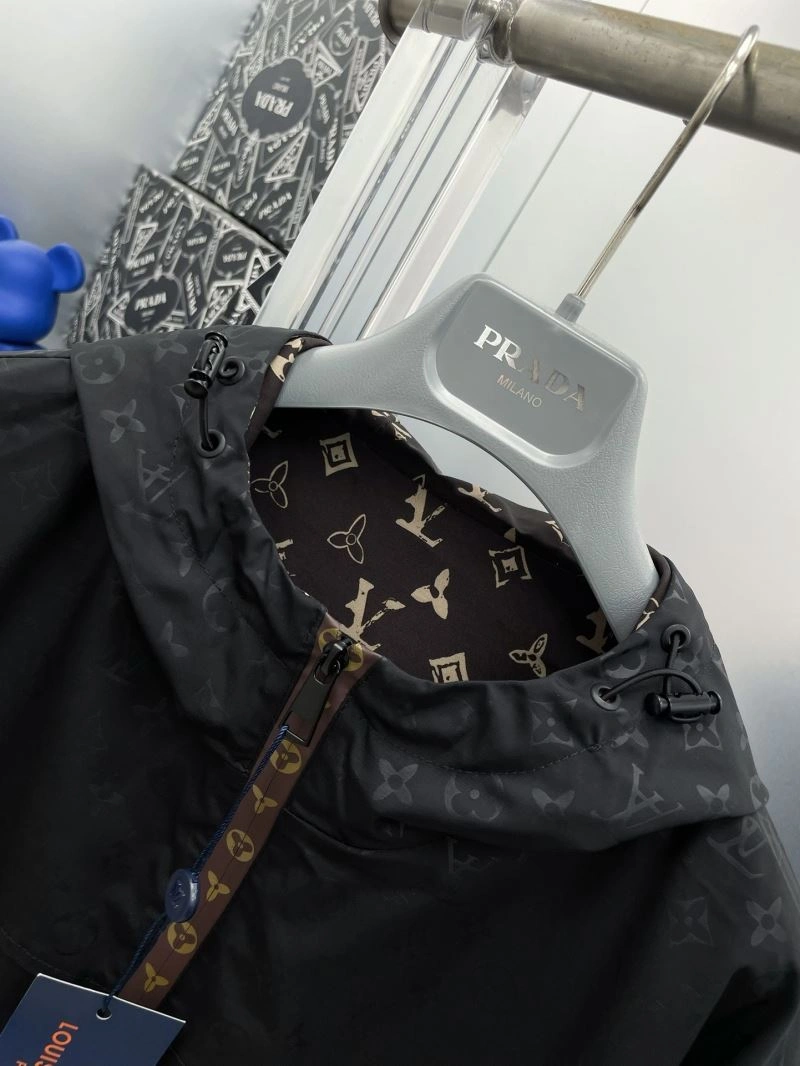 Louis Vuitton Outwear OdorResistant 137561