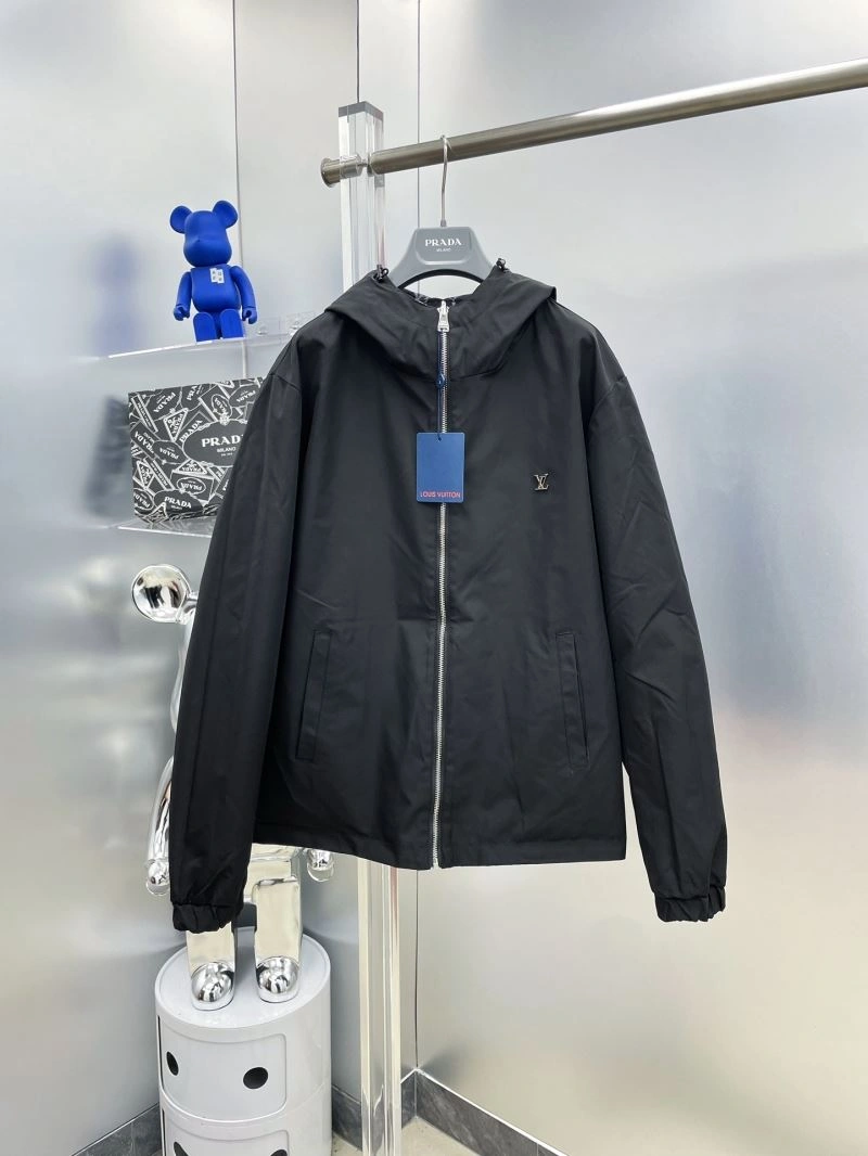 Louis Vuitton Outwear FlexibleFit 137570