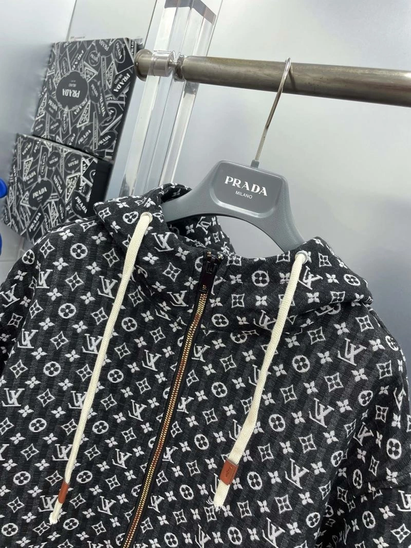 Louis Vuitton Outwear Snug 137560