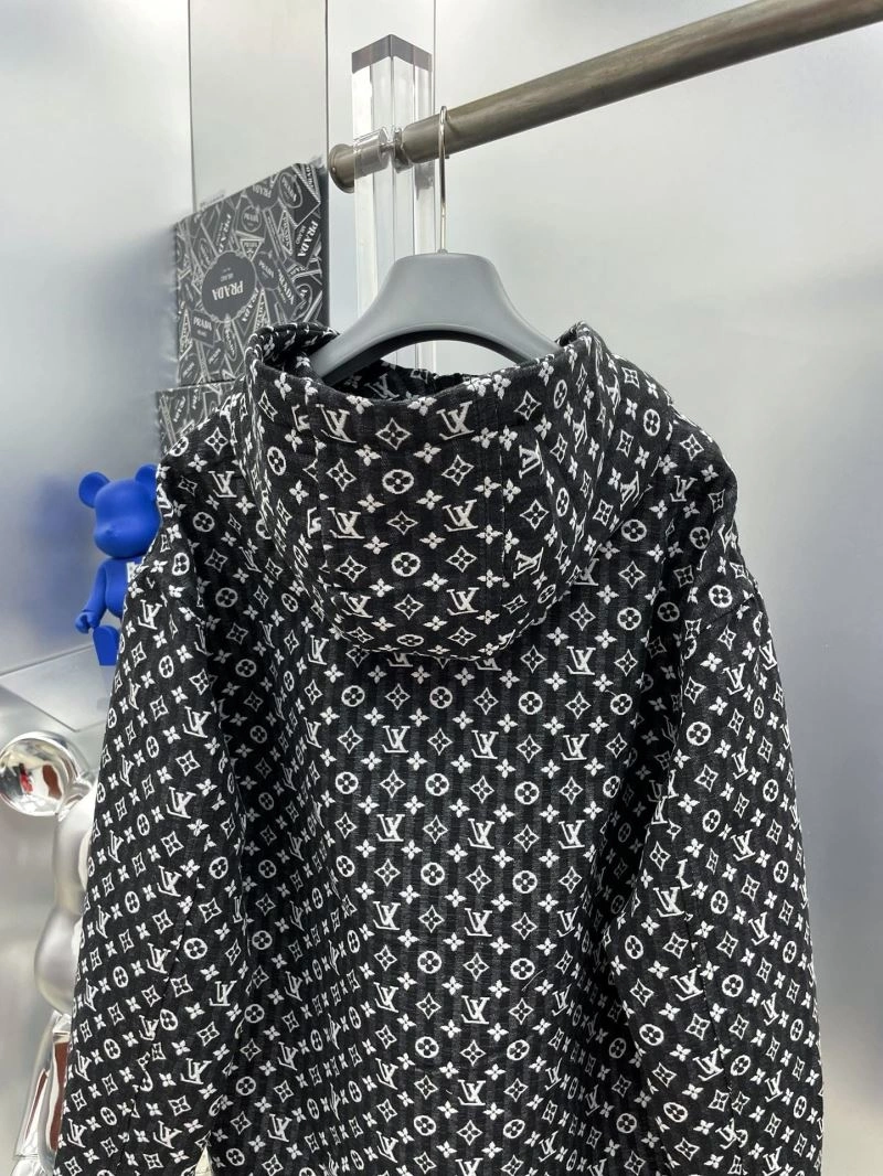 Louis Vuitton Outwear Snug 137560
