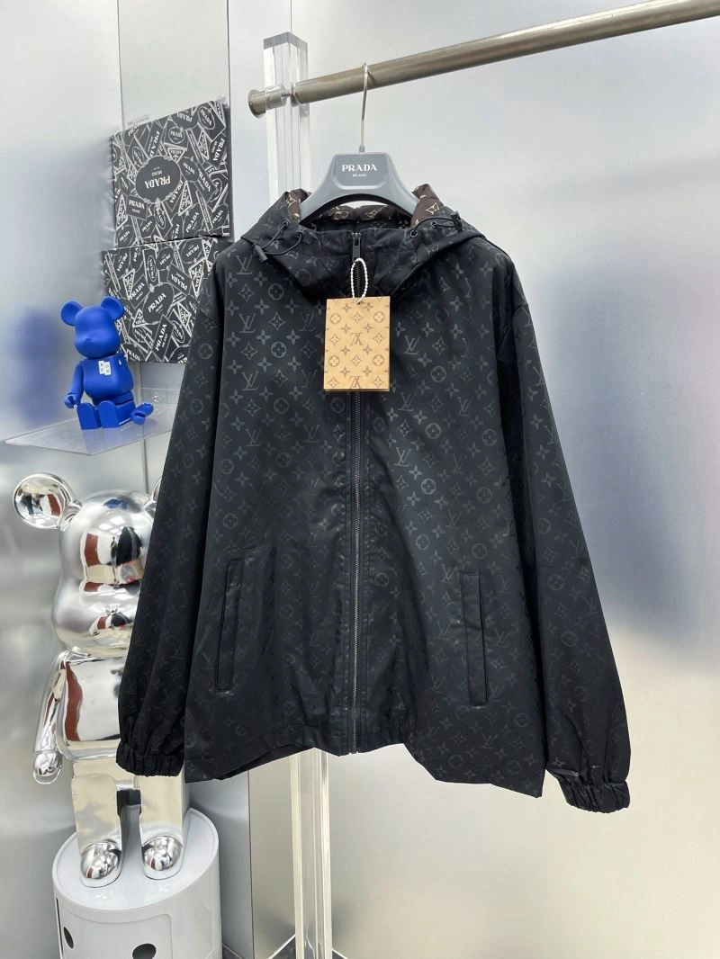 Louis Vuitton Outwear Seasonal 137557