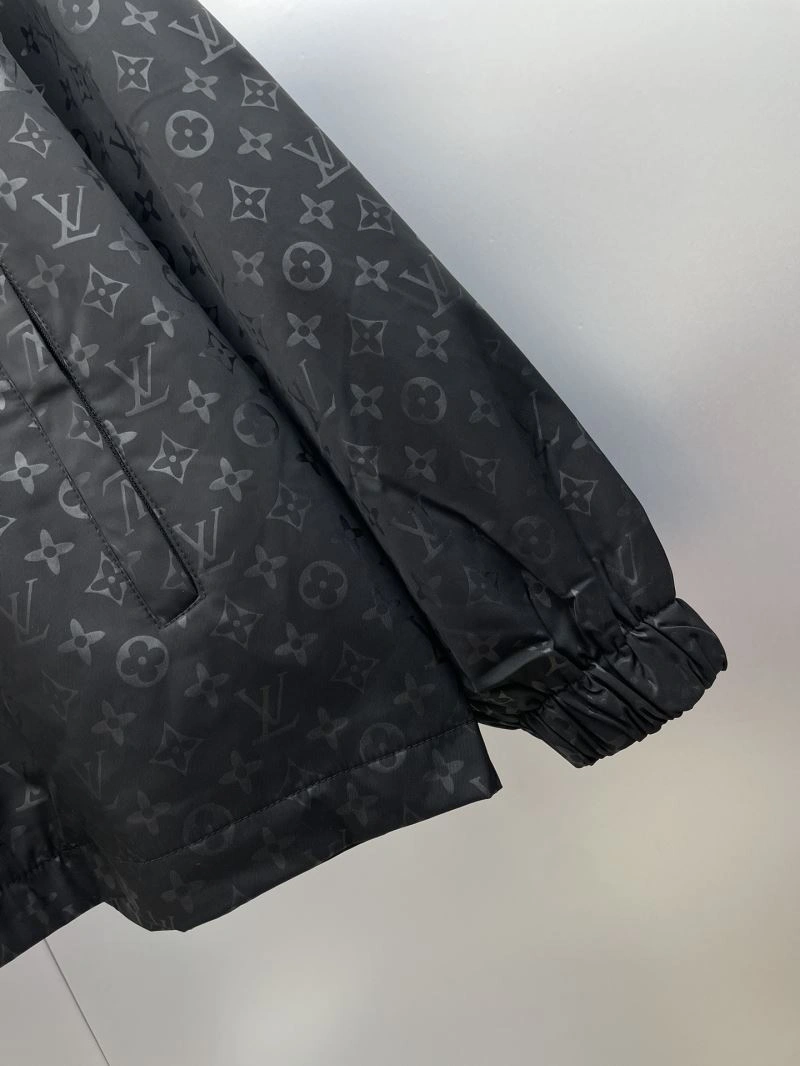 Louis Vuitton Outwear Seasonal 137557
