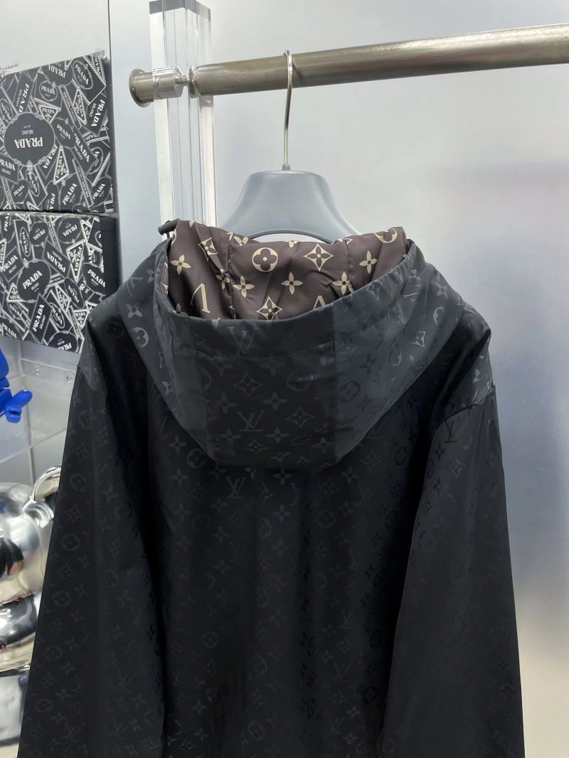Louis Vuitton Outwear Seasonal 137557