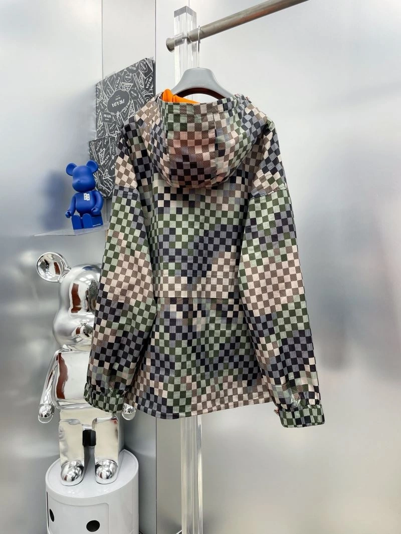 ZipUp Louis Vuitton Outwear 137559
