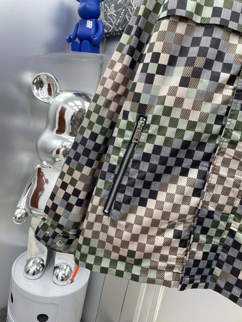 ZipUp Louis Vuitton Outwear 137559