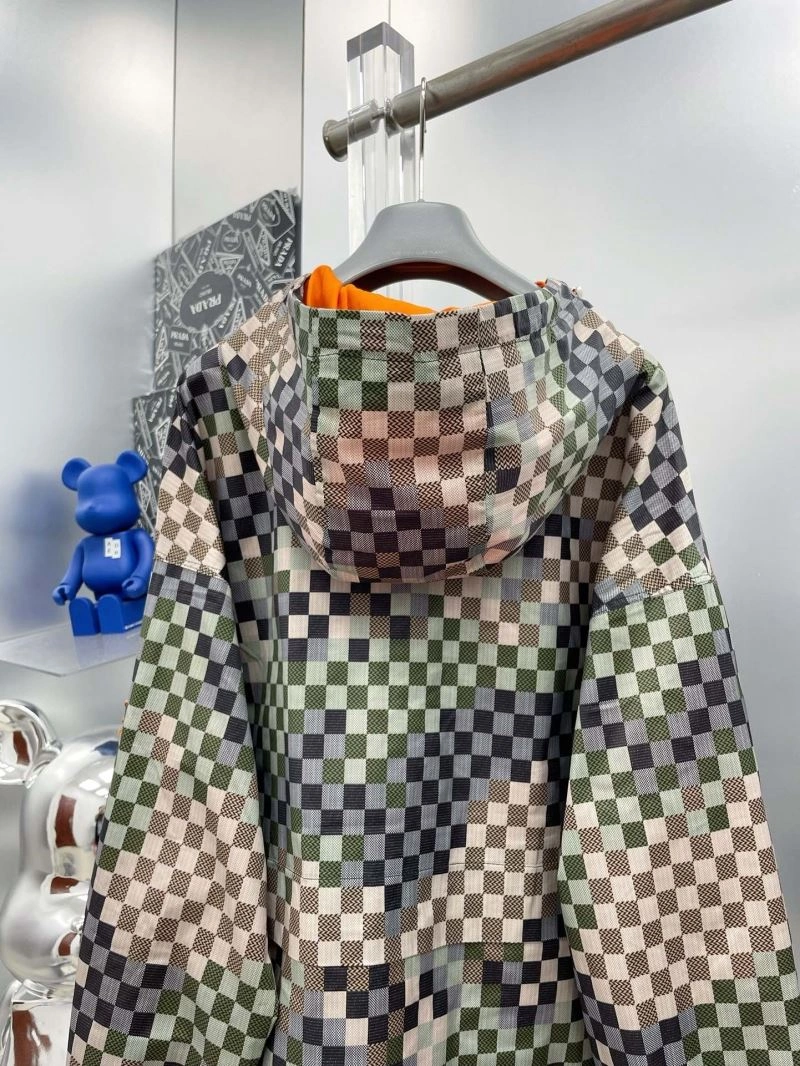 ZipUp Louis Vuitton Outwear 137559