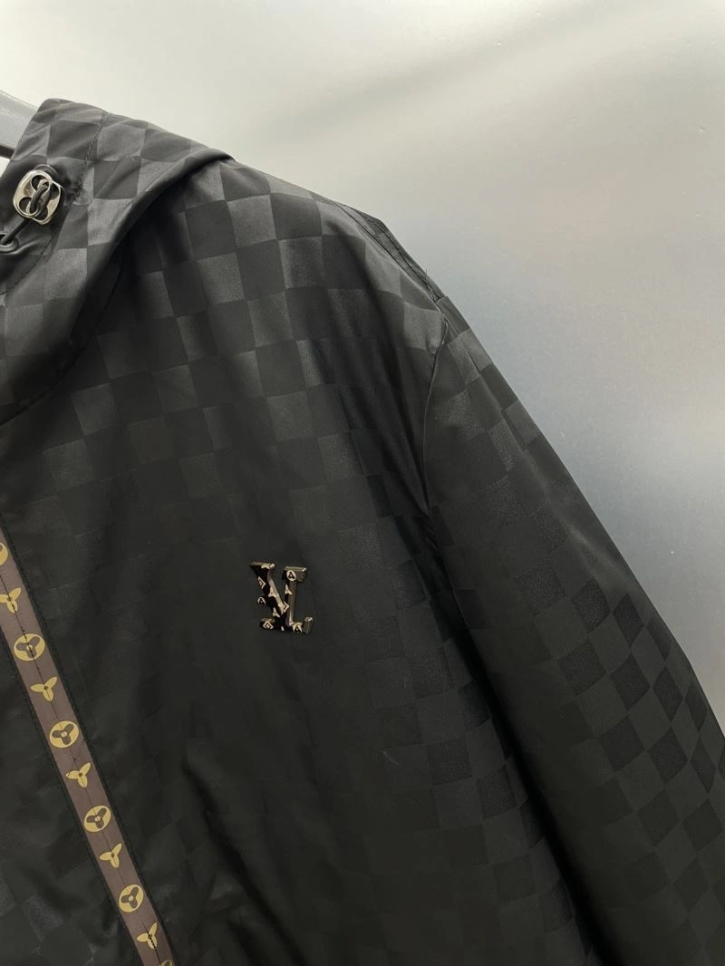 WaterResistant Louis Vuitton Outwear 137558