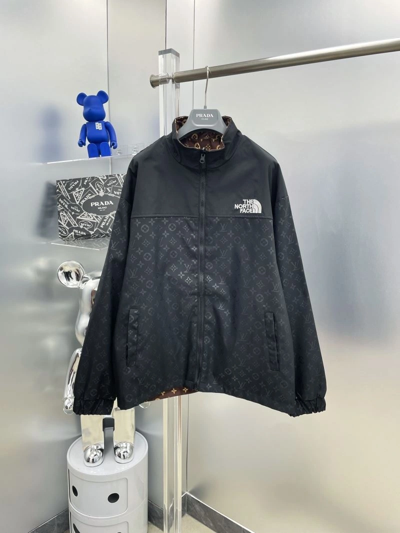 Louis Vuitton Outwear EasyCare 137554