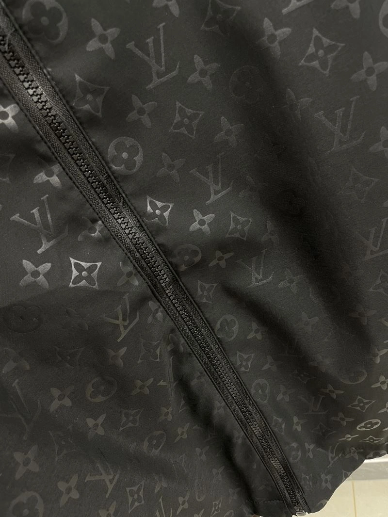 Louis Vuitton Outwear EasyCare 137554