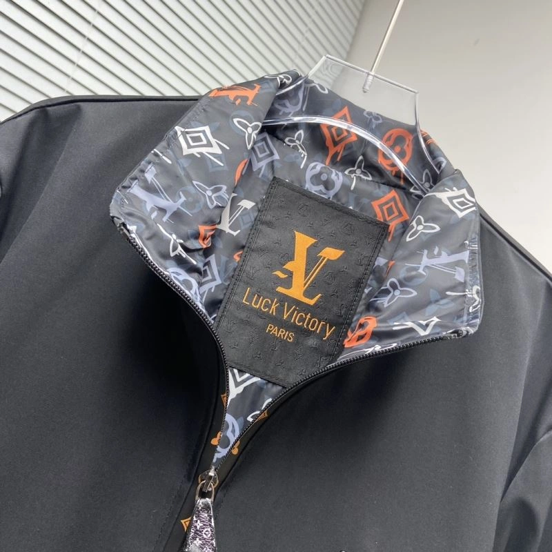 Louis Vuitton Outwear Durable 137532