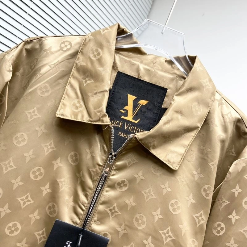 Trendy Louis Vuitton Outwear 137538