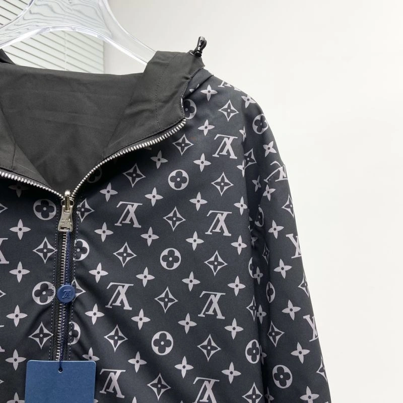 Louis Vuitton Outwear Neat 137534