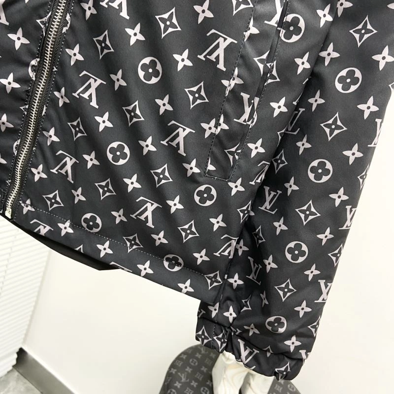 Louis Vuitton Outwear Neat 137534