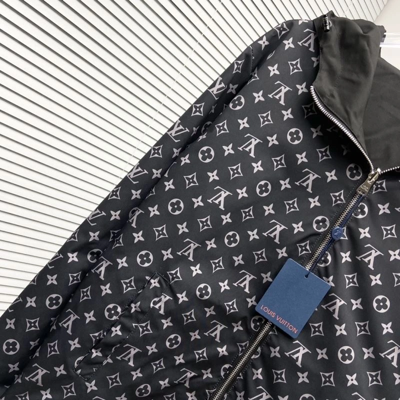Louis Vuitton Outwear Neat 137534