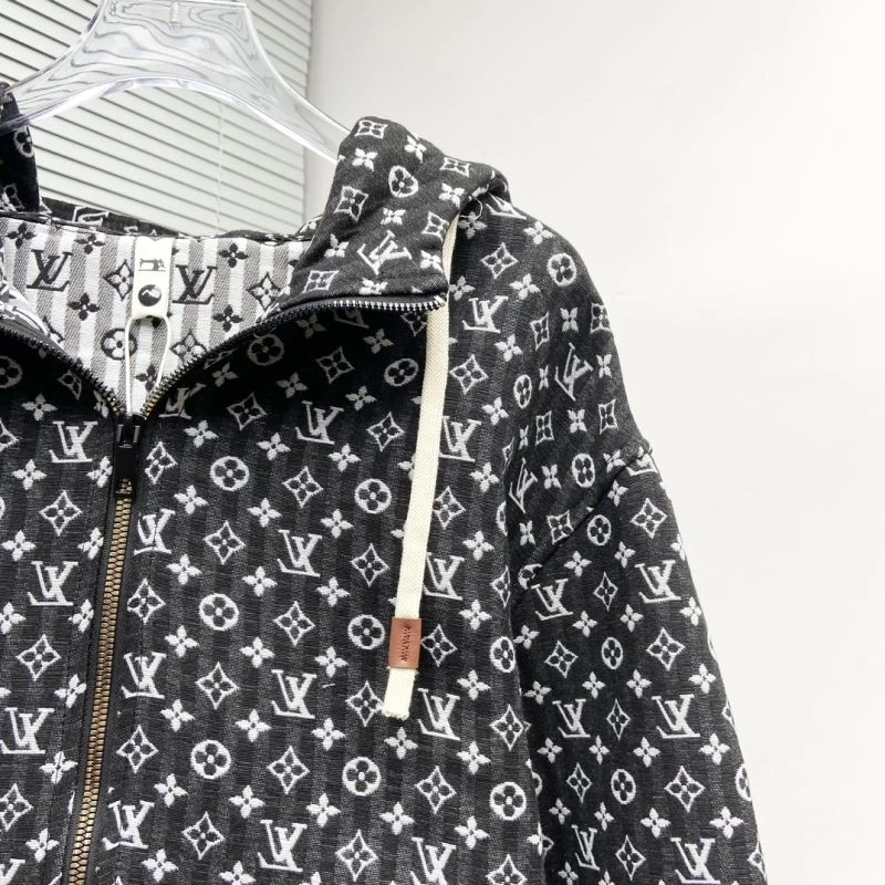 Louis Vuitton Outwear WellDesigned 137536