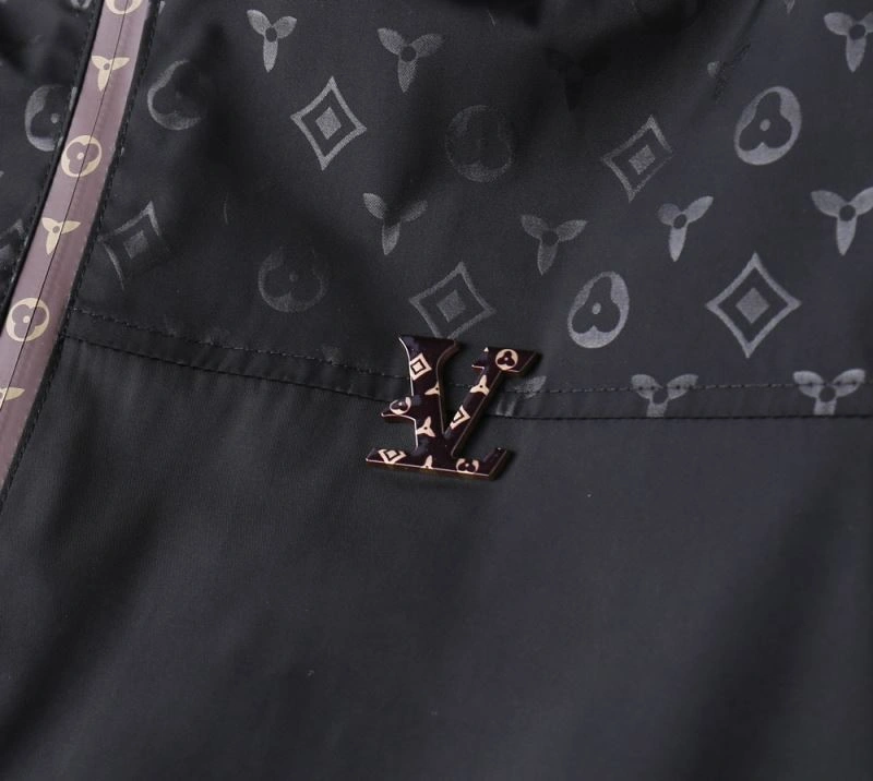 GoodFit Louis Vuitton Outwear 137529