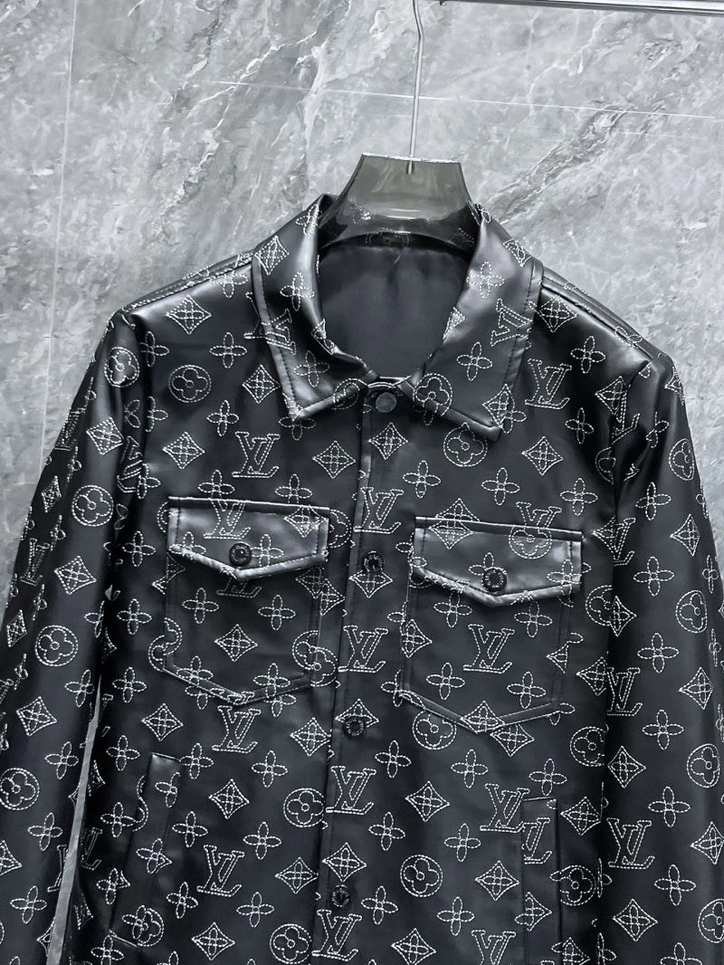 Louis Vuitton Outwear Sleek 137544