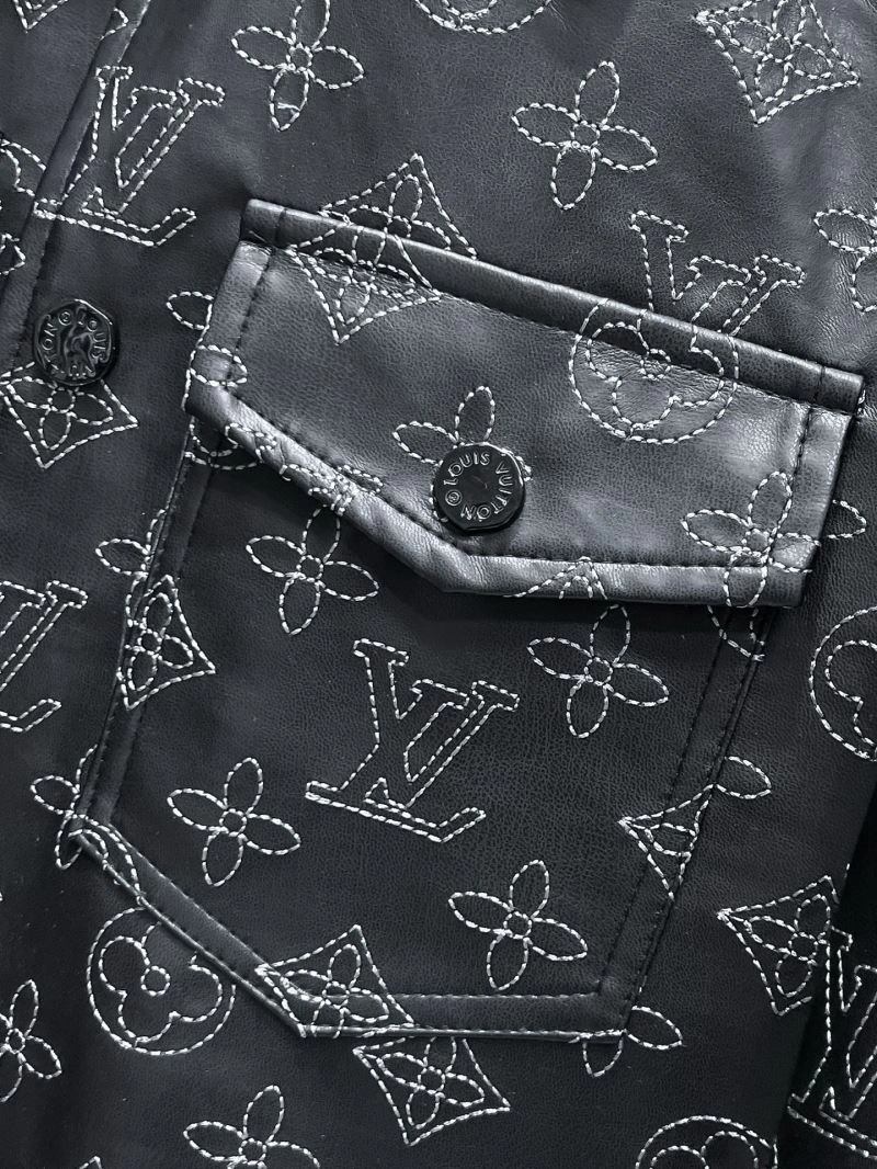 Louis Vuitton Outwear Sleek 137544