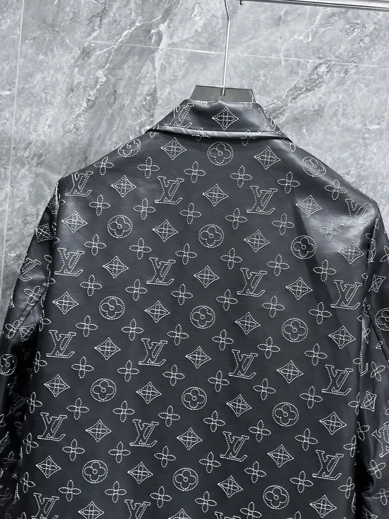 Louis Vuitton Outwear Sleek 137544