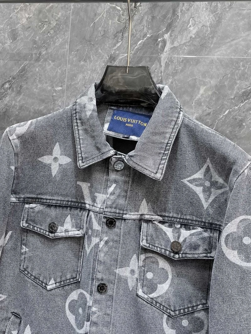 Packable Louis Vuitton Outwear 137531