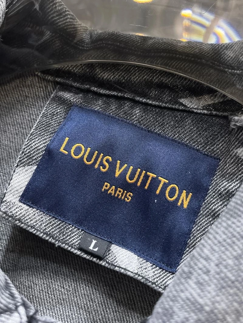 Packable Louis Vuitton Outwear 137531