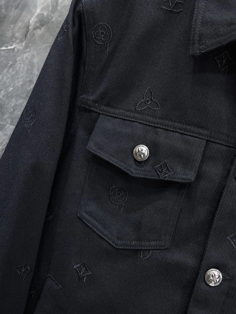 Unisex Louis Vuitton Outwear 137603