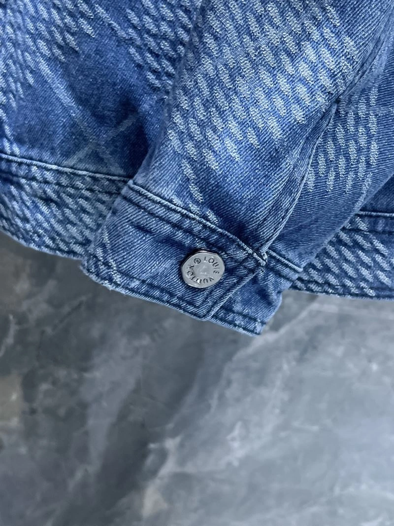 Comfortable Louis Vuitton Outwear 137522