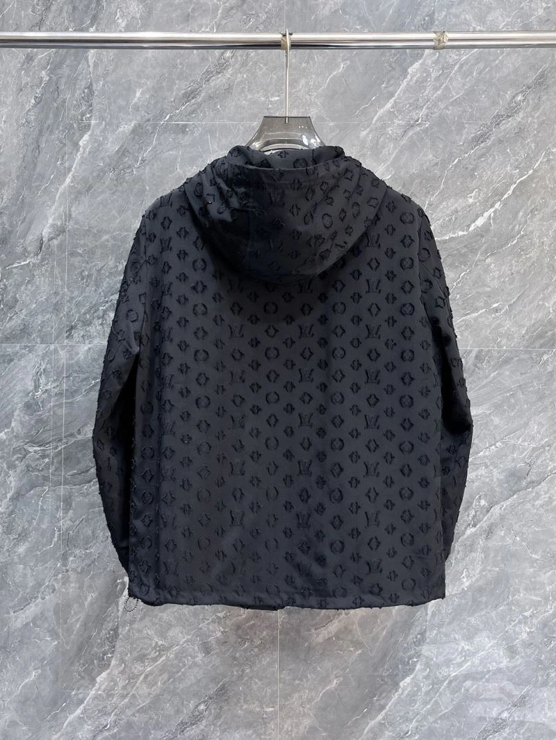 Louis Vuitton Outwear OnTrend 137521