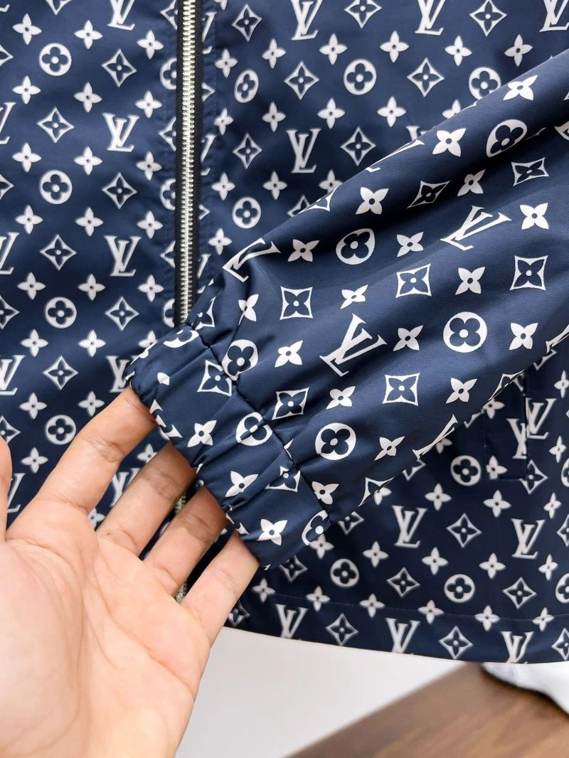 SunProtective Louis Vuitton Outwear 136931
