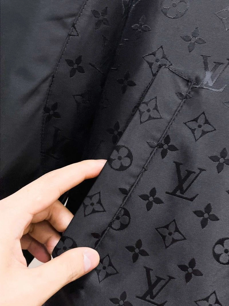 Popular Louis Vuitton Outwear 136890