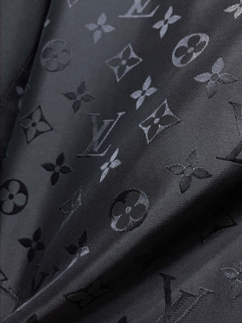 Popular Louis Vuitton Outwear 136890