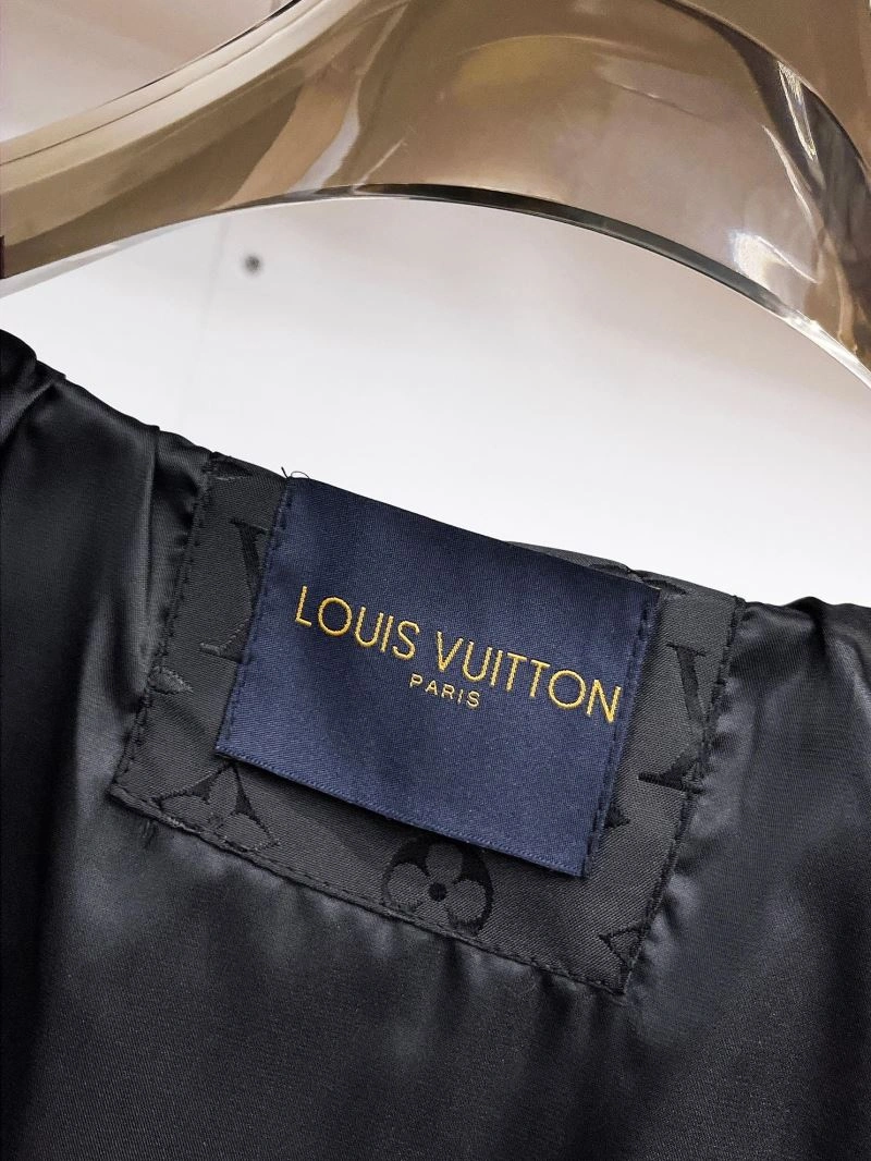 Popular Louis Vuitton Outwear 136890