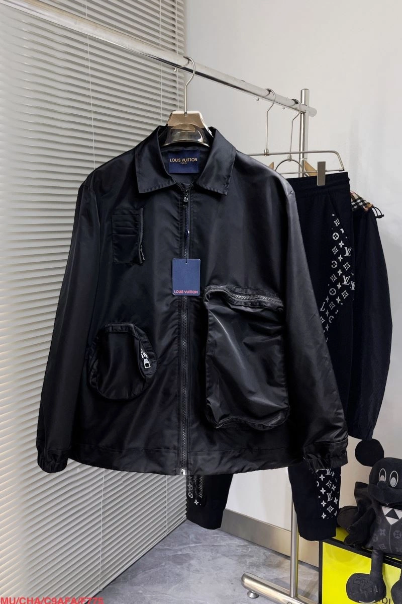 Louis Vuitton Outwear Seasonal 136894