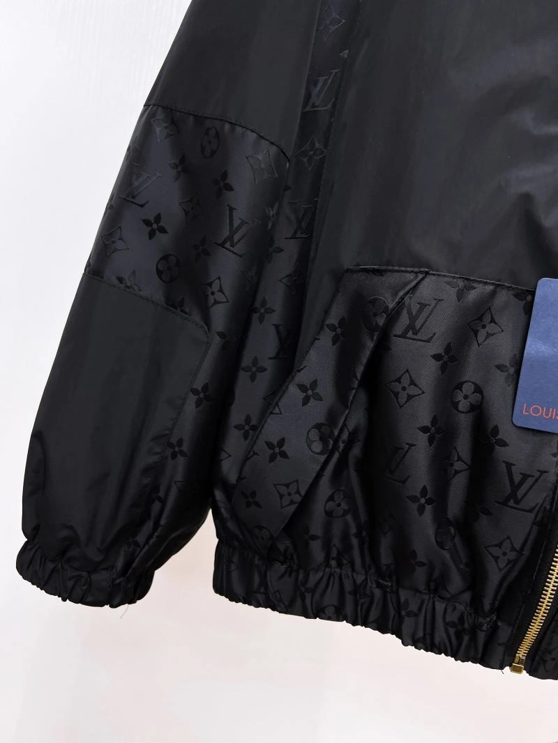 Louis Vuitton Outwear Breathable 136888