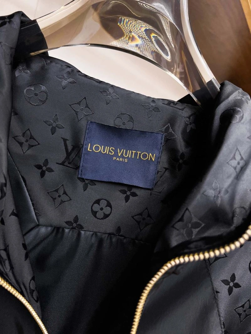 Louis Vuitton Outwear Breathable 136888