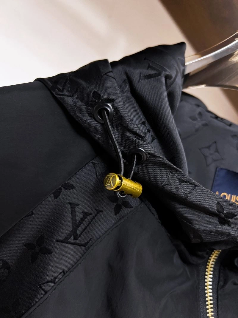 Louis Vuitton Outwear Breathable 136888
