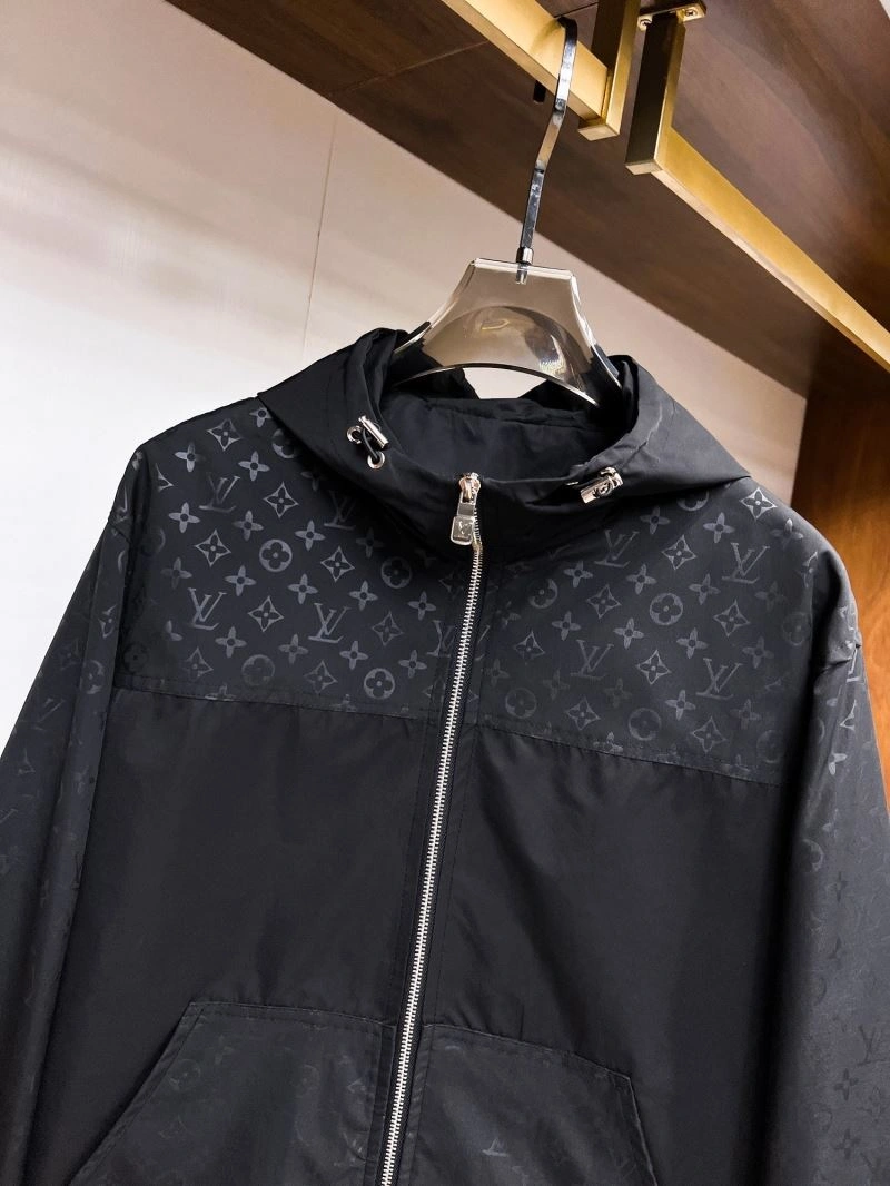 Louis Vuitton Outwear Contemporary 136896