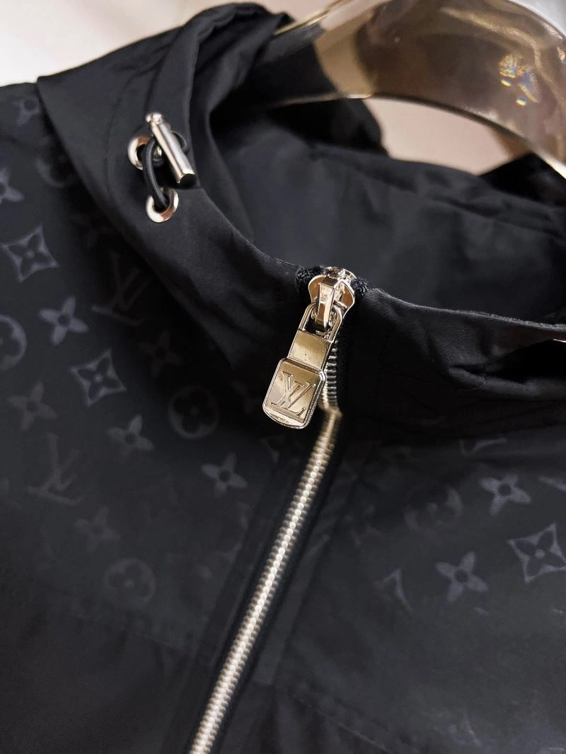 Louis Vuitton Outwear Contemporary 136896