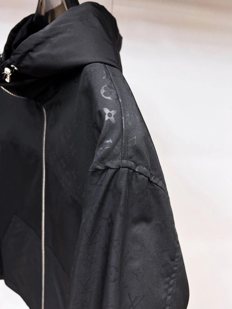 Louis Vuitton Outwear Contemporary 136896