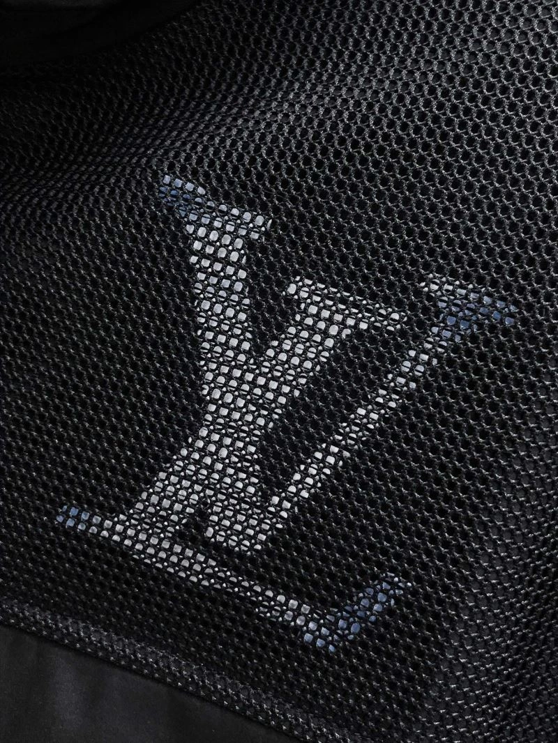 EyeCatching Louis Vuitton Outwear 136887