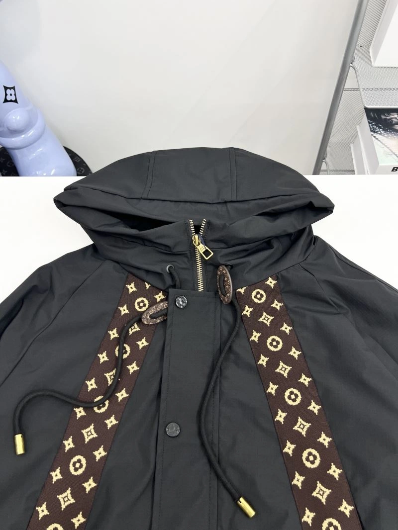 WrinkleFree Louis Vuitton Outwear 136875