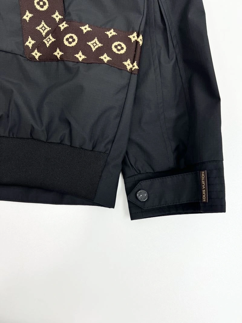 WrinkleFree Louis Vuitton Outwear 136875