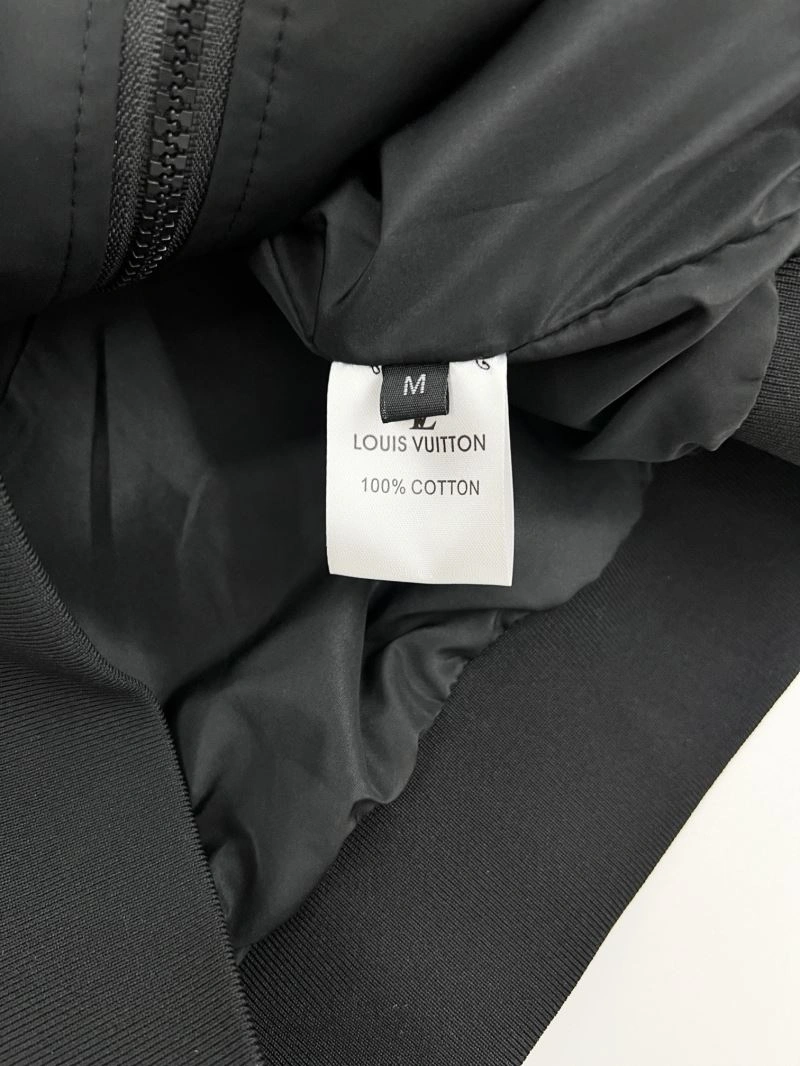 OdorResistant Louis Vuitton Outwear 136878