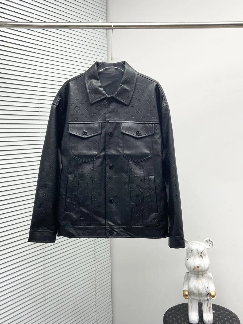 FashionForward Louis Vuitton Outwear 136873